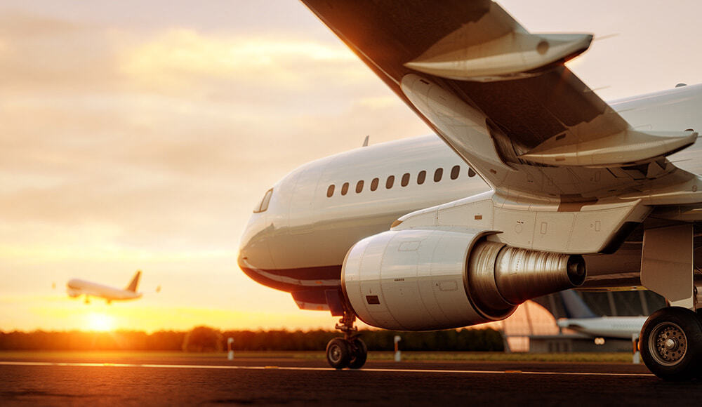 civil-aviation-airliner-taxiing-header-image